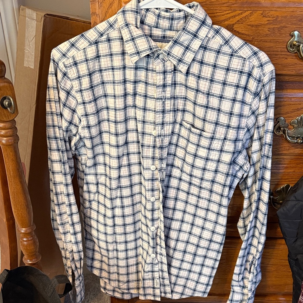 American Eagle Outfitters Navy and Cream Checkered Shirt